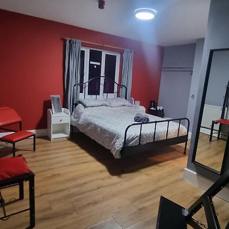 Xtasia Adult Hotel - Adults Only West Bromwich Bagian luar foto