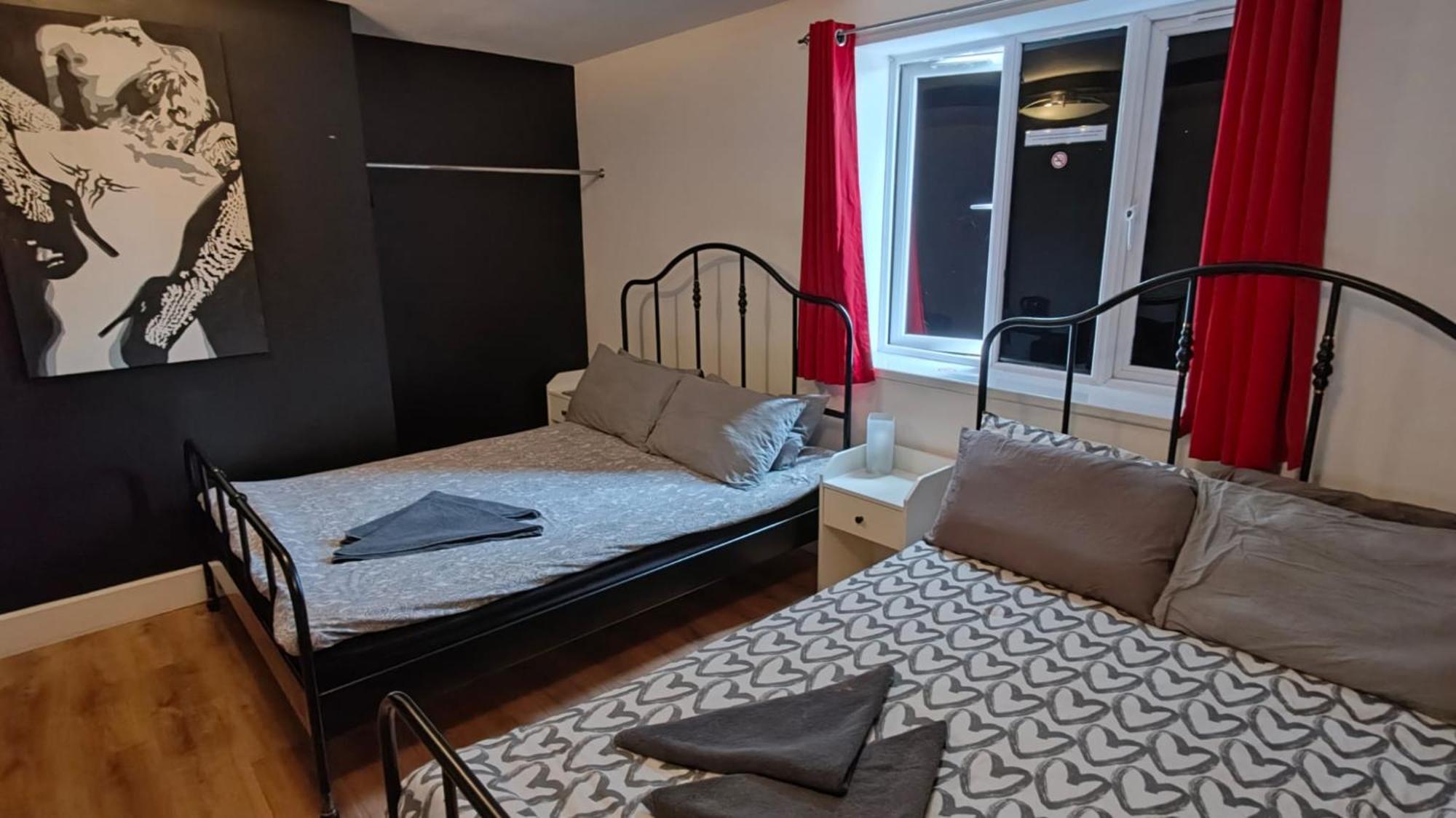 Xtasia Adult Hotel - Adults Only West Bromwich Bagian luar foto