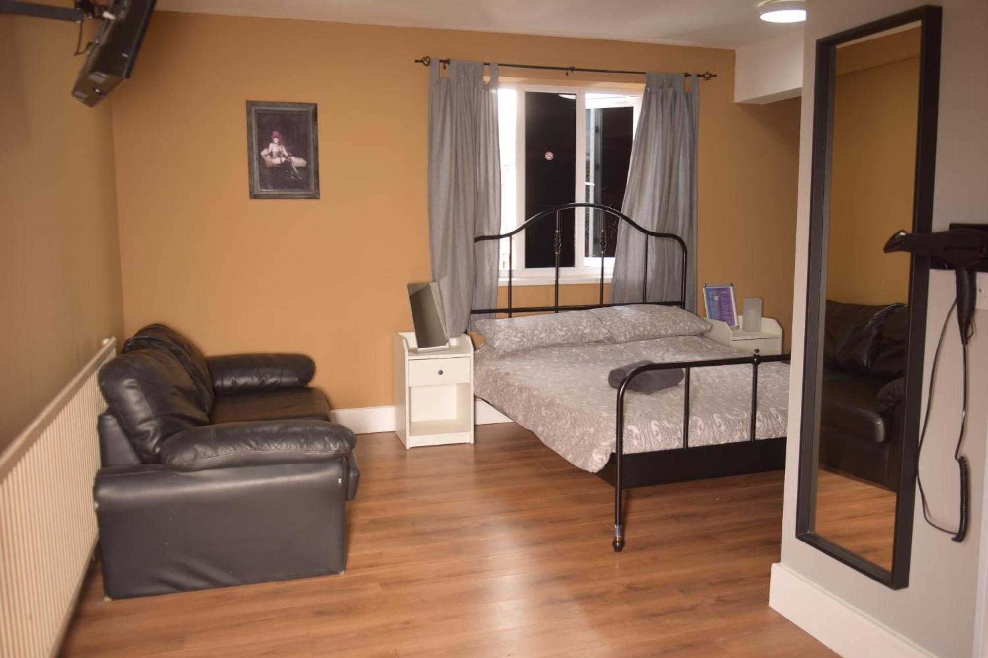 Xtasia Adult Hotel - Adults Only West Bromwich Bagian luar foto