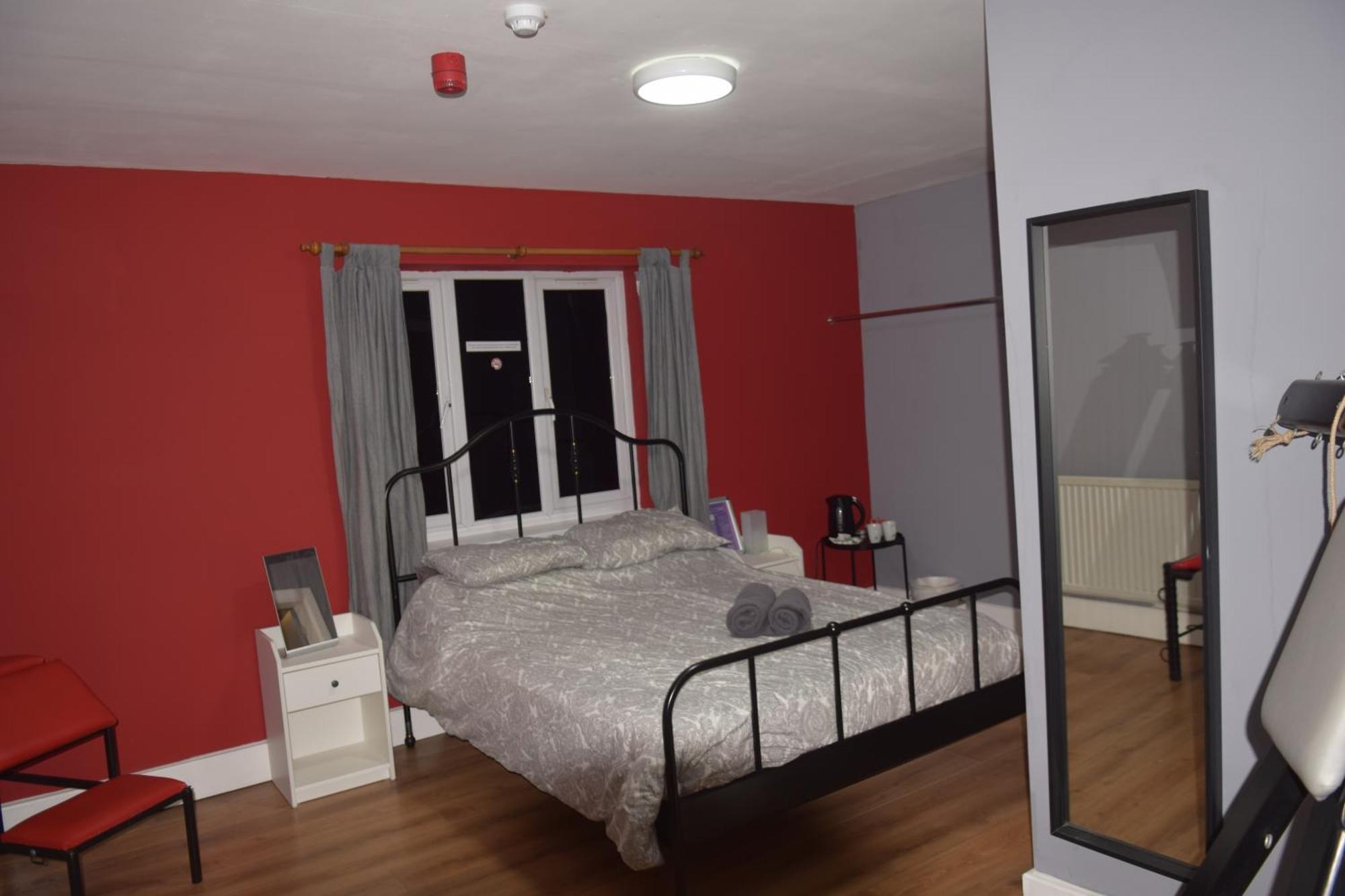 Xtasia Adult Hotel - Adults Only West Bromwich Bagian luar foto